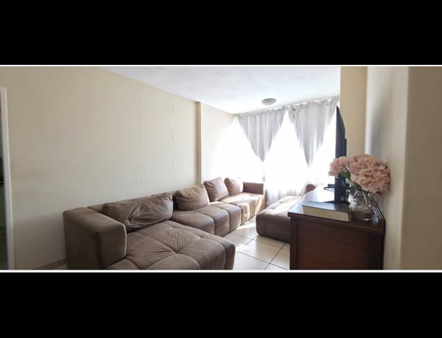 2 BEDROOM APARTMENT FOR SALE IN WINDERMERE